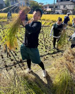 • 今年もやりました！！！ 山野酒造恒例の稲刈り！！ 高校生 […]